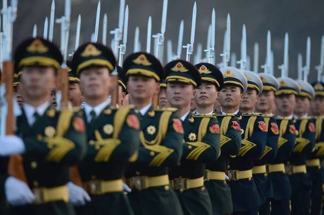 致敬，最可愛的人