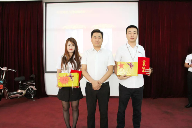 銀牌創(chuàng)業(yè)/市場(chǎng)顧問(wèn) 銀牌創(chuàng)業(yè)/市場(chǎng)顧問(wèn)